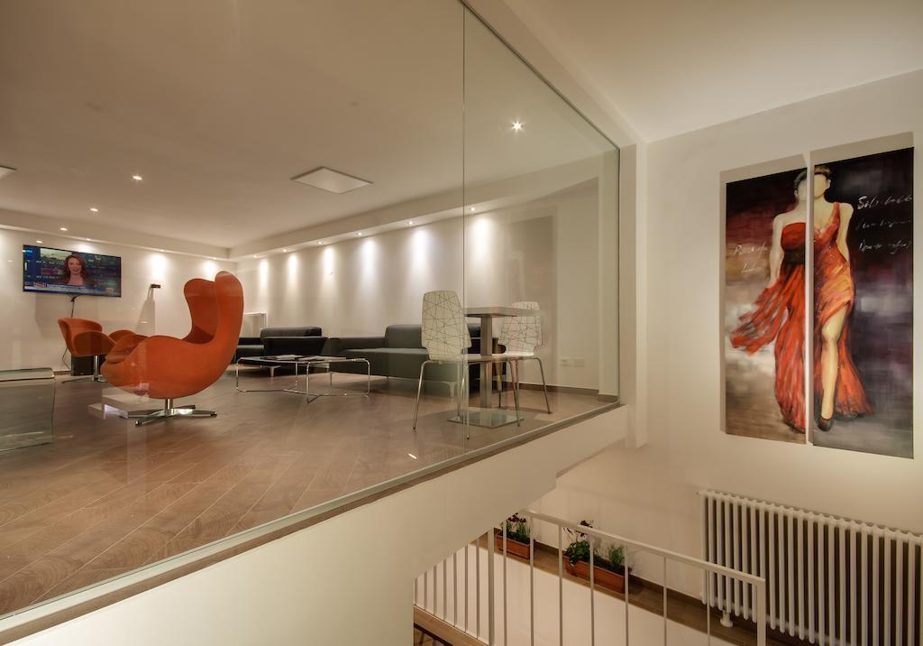 Genius Hotel Downtown Milano Esterno foto