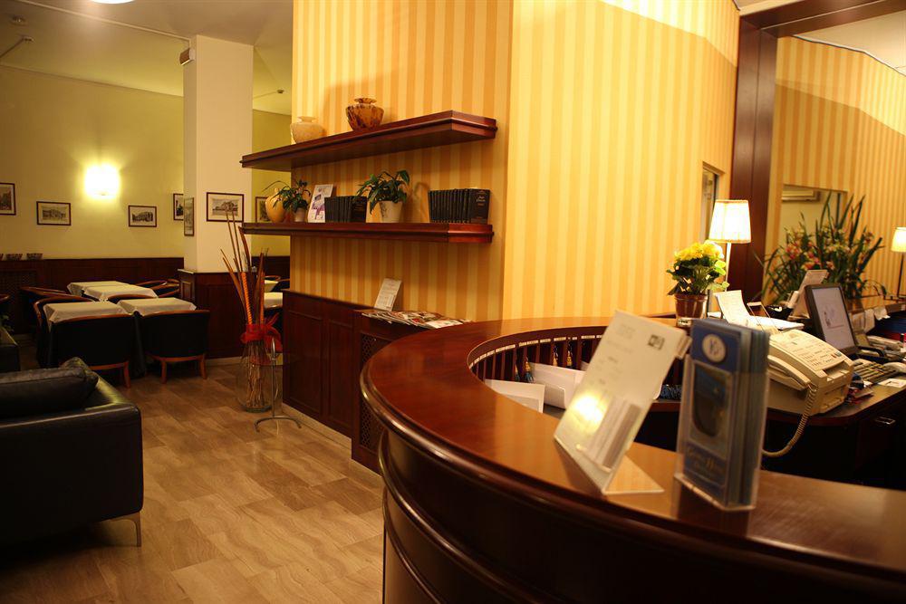 Genius Hotel Downtown Milano Esterno foto